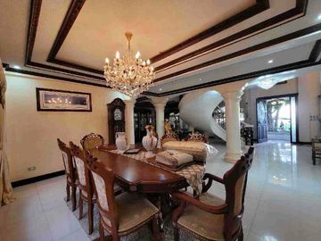 Fully furnished townhouse in Laguna