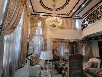 Fully furnished townhouse in Laguna