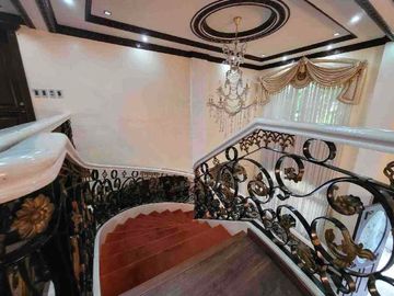 Fully furnished townhouse in Laguna