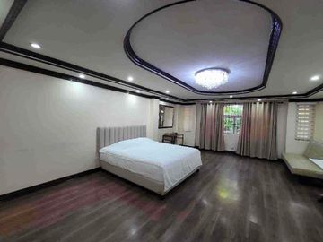 Fully furnished townhouse in Laguna