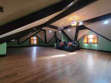 Fully furnished townhouse in Laguna