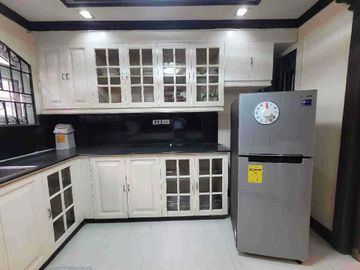Fully furnished townhouse in Laguna