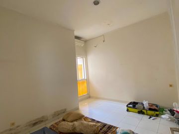 DISEWA RUMAH SUVARNA SUTERA DHANA MURAH