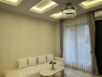 DIJUAL RUMAH SEMI FURNISH CAKEP LEONORA GADING SERPONG