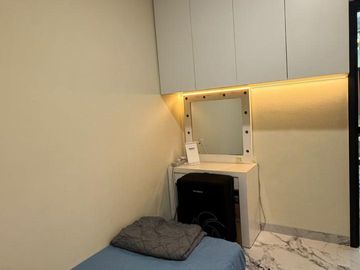 DIJUAL RUMAH SEMI FURNISH CAKEP LEONORA GADING SERPONG