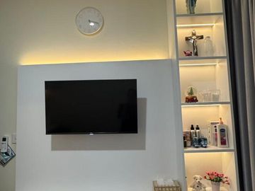 DIJUAL RUMAH SEMI FURNISH CAKEP LEONORA GADING SERPONG