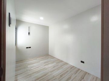 For Sale! 2 Storey Brandnew Townhouse in Pagasa Quezon City -AJCQ