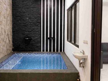 dijual cepat rumah di Sentul city siap huni