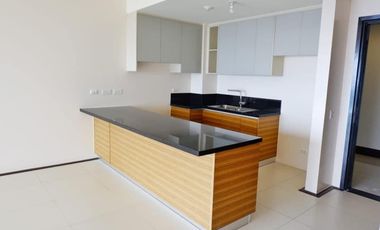 Balcony Suite Overlooking Greenhills Shopping Center at Viridian