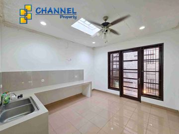 JUAL Rumah Cluster 2 Lantai Hunian Strategis di BSD Delatinos, An