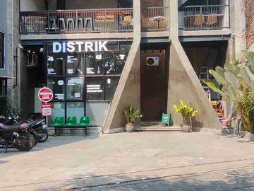 DIJUAL DISEWAKAN CAFE AKTIF 3 LANTAI DI TENGAH KOTA LOKASI STRATEGIS JALAN CENGGER AYAM MALANG