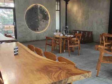 DIJUAL DISEWAKAN CAFE AKTIF 3 LANTAI DI TENGAH KOTA LOKASI STRATEGIS JALAN CENGGER AYAM MALANG