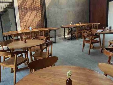 DIJUAL DISEWAKAN CAFE AKTIF 3 LANTAI DI TENGAH KOTA LOKASI STRATEGIS JALAN CENGGER AYAM MALANG