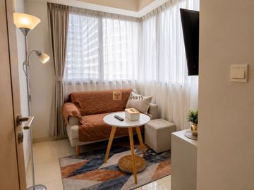 Disewakan Apartemen Taman Anggrek Residences 2BR Furnished Siap Huni, Connecting Mall TA, Hublife & Central Park di Tanjung Duren Jakarta Barat