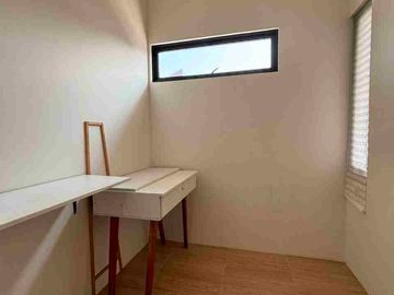 Disewakan Rumah cendana icon premier
Lippo utara
Siap huni