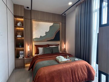 New Best Deal! Rumah Baru Malibu Village 3 Lantai, Dekat Aeon & Summarecon