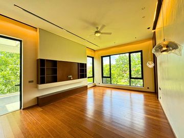For Sale: 3-Storey House with Mezzanine in Tivoli Royale Subdivision, Quezon City