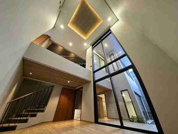 Rumah Baru 3 Lantai Pondok Bambu – SHM, 2 Carport, Rp2,5 M