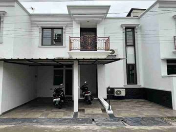 Dijual Rumah Townhouse Cipinang Jakarta Timur LT 133 LB 220 SHM