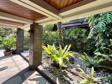 For Lease Greenhills East Village with Pool and Garden
