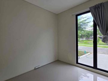 Citraland  Utara 2lt Depan Danau