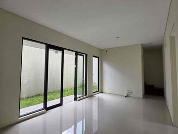 Citraland  Utara 2lt Depan Danau