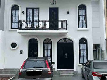 Rumah Dijual Di Delatinos BSD (DMB01)