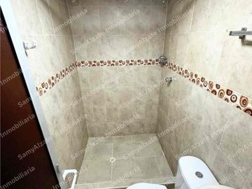 SE VENDE CASA DE DOS PISOS INDEPENDIENTES EN EL BARRIO CAMPESTRE B DOSQUEBRADAS
