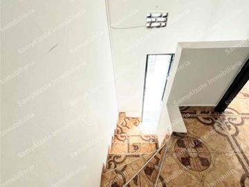 SE VENDE CASA DE DOS PISOS INDEPENDIENTES EN EL BARRIO CAMPESTRE B DOSQUEBRADAS