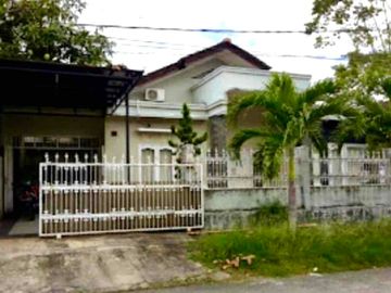 Rumah Posisi Hook Dekat Tengah Kota