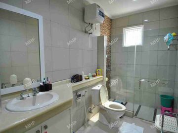 Rumah Renov Luas 160 Dijual Harga Bawah Pasaran
