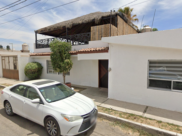 CASA EN VENTA EN CALLE CRUZ DE MAYO, RESERVA TERRITORIAL ATLIXCAYOTL, PUEBLA