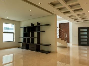 Puerta Plata Casa de súper lujo en Venta 4 habitaciones más cuarto de servicio, Casa Club increíble!