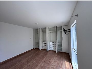 Venta De Exclusivo Y Moderno Departamento En Santa Catalina La Victoria