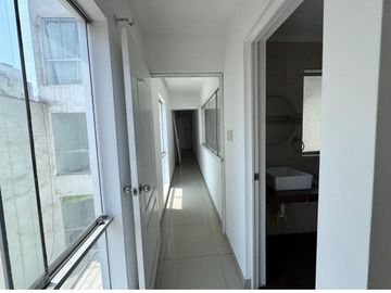 Venta De Exclusivo Y Moderno Departamento En Santa Catalina La Victoria