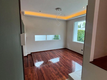 CASA EN VENTA EN CALLE VENUS, SANTA MARIA CALERA, PUEBLA