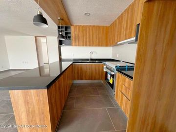 Venta de casa de autor en zakia privada con amenidades 3 recmarasa 3 baños 2 autos-ver descripcion