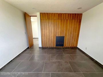 Venta de casa de autor en zakia privada con amenidades 3 recmarasa 3 baños 2 autos-ver descripcion