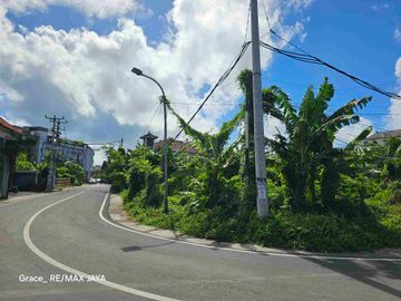 Tanah 11 Are untuk Komersial di Area Sunset Road Seminyak