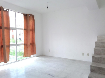 Casa de 3 habitaciones, en Heroíca, Puebla.