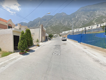 VENTA DE CASA EN SANTA CATARINA NVO LEON COLONIA VISION DE LA HUASTECA