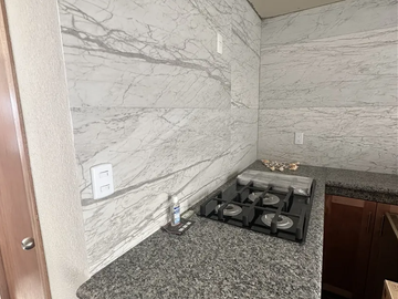 Casa con 2 habitaciones y estacionamiento en Puebla.