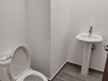 Concurrido consultorio dentro de Torre Médica MAC, León, Gto.