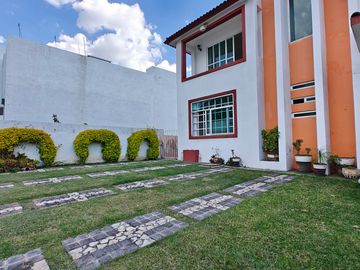 CASA EN VENTA EN IXTAPAN DE LA SAL