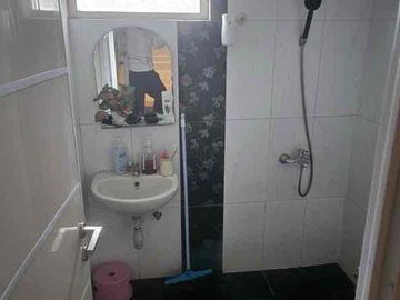 Rumah Asri Nyaman di Hook Depan Taman di Emerald Bintaro