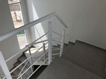 Departamentos en venta en Zakia, 2 recámaras, doble altura, roof garden de 64 m2 y 2 balcones