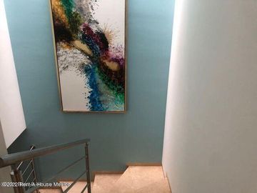 Casas en venta en San Isidro Juriquilla, 3 recámaras 2.5 baños, cocina equipada, acabados en mármol, Alberca, Gimnasio, Jardines, Salón usos múltiples