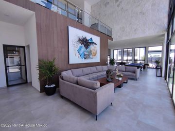 Casas en venta en San Isidro Juriquilla, 3 recámaras 2.5 baños, cocina equipada, acabados en mármol, Alberca, Gimnasio, Jardines, Salón usos múltiples