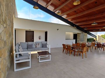 Casa en Venta en Altara II, San Agustín | 2 Recámaras | Alberca | Doble Acceso Controlado