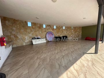 Casa Nueva en venta en El Mirador, 3 niveles, 3 recámaras, estudio con baño y cocina equipada, Roof Garden con Vista Panorámica